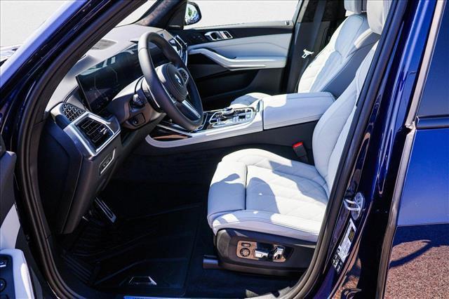 new 2026 BMW X7 car, priced at $102,285