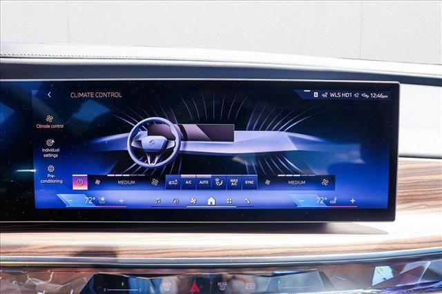 new 2025 BMW 760 car, priced at $133,975