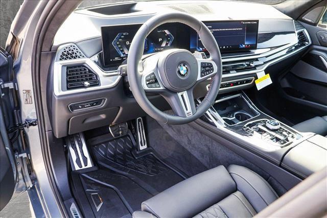 new 2025 BMW X7 car, priced at $116,405