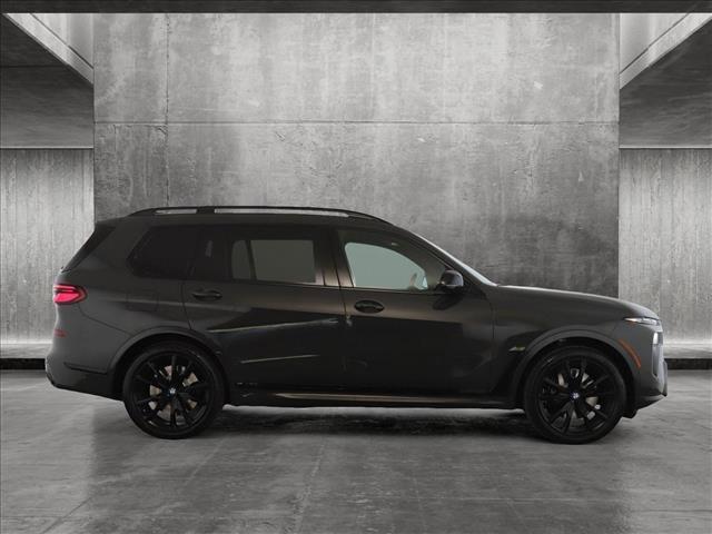 new 2025 BMW X7 car, priced at $121,495