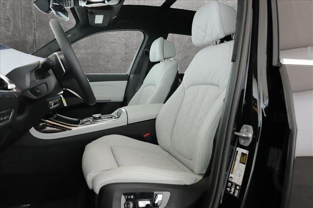 used 2025 BMW X7 car, priced at $92,525