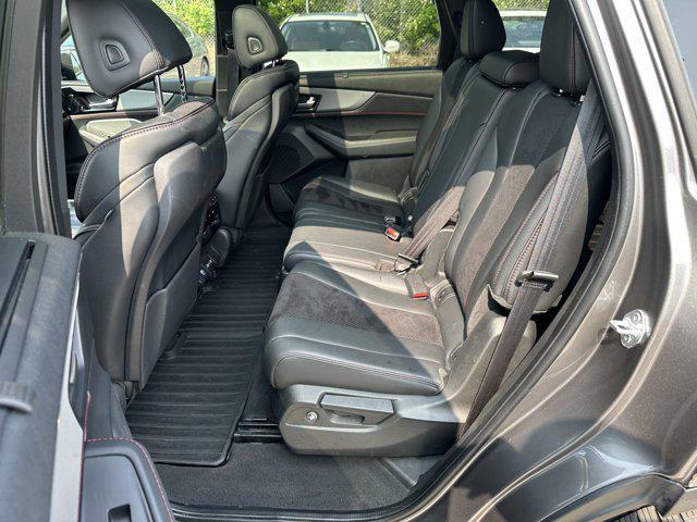 used 2022 Acura MDX car, priced at $39,992