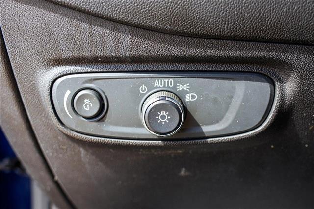 used 2023 Chevrolet Equinox car, priced at $23,991