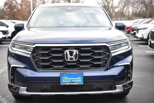 new 2025 Honda Pilot car, priced at $47,725