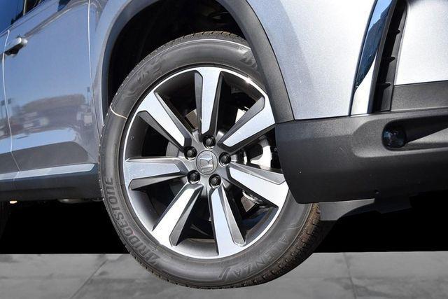 new 2025 Honda Pilot car, priced at $51,095