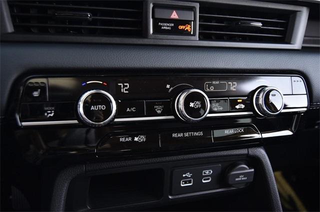 new 2025 Honda Pilot car, priced at $51,350