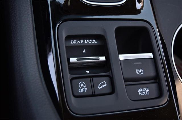 new 2025 Honda Pilot car, priced at $51,350