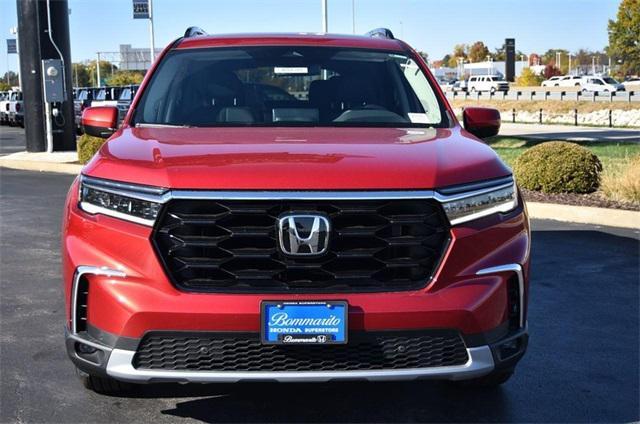 new 2025 Honda Pilot car, priced at $51,350