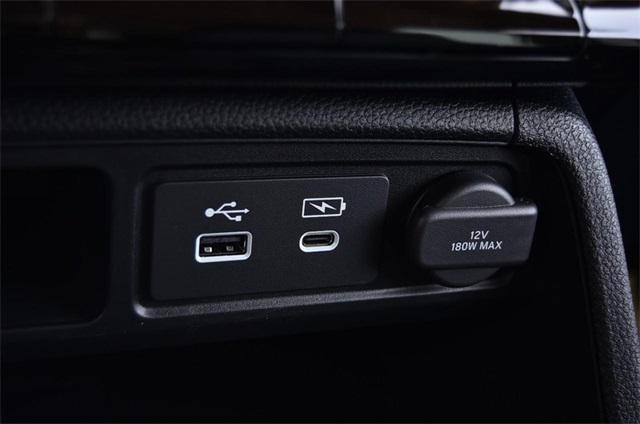 new 2025 Honda Pilot car, priced at $51,350