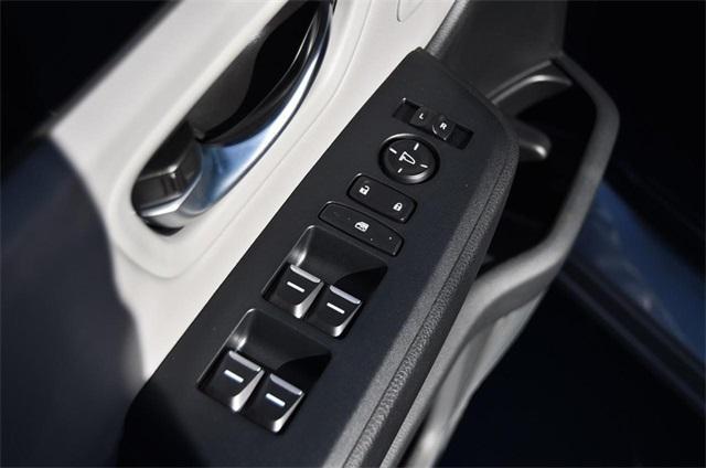 new 2025 Honda Pilot car, priced at $51,095