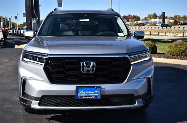 new 2025 Honda Pilot car, priced at $51,095