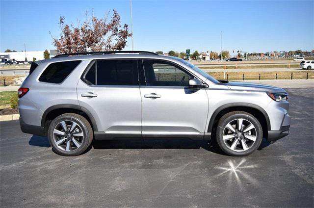 new 2025 Honda Pilot car, priced at $51,095