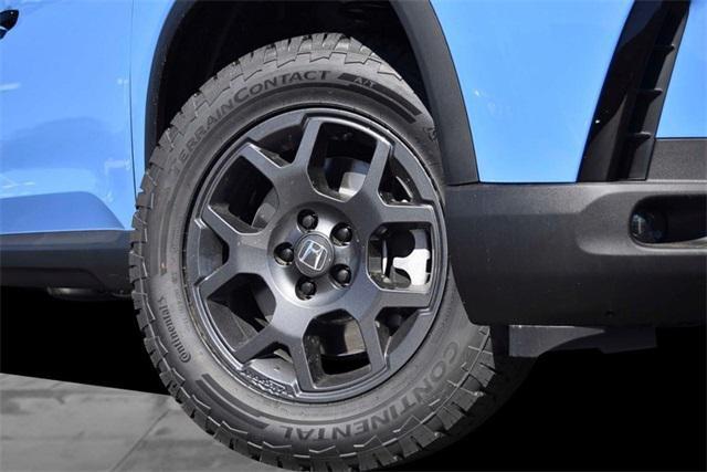 new 2025 Honda Pilot car, priced at $51,350