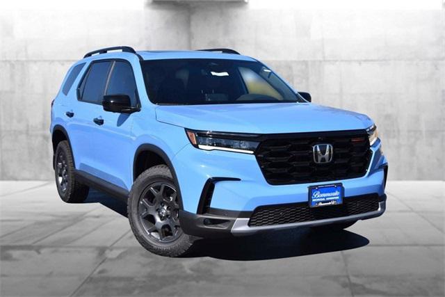 new 2025 Honda Pilot car, priced at $51,350