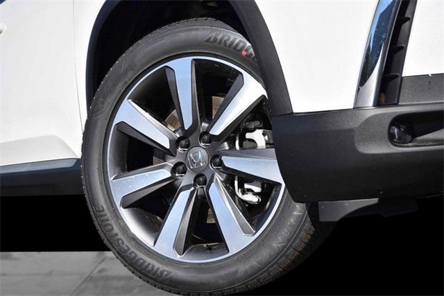 new 2025 Honda Pilot car, priced at $51,550