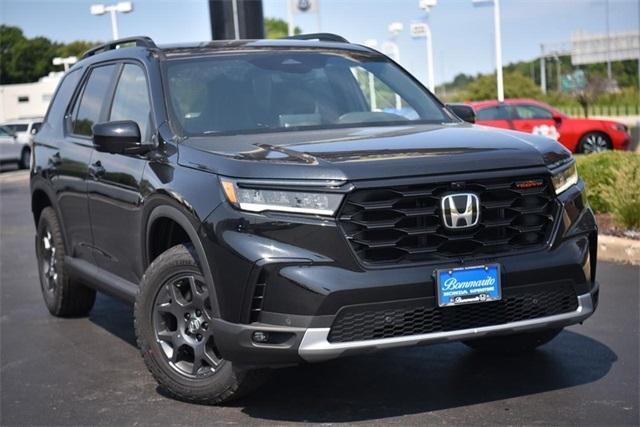 new 2025 Honda Pilot car, priced at $51,280