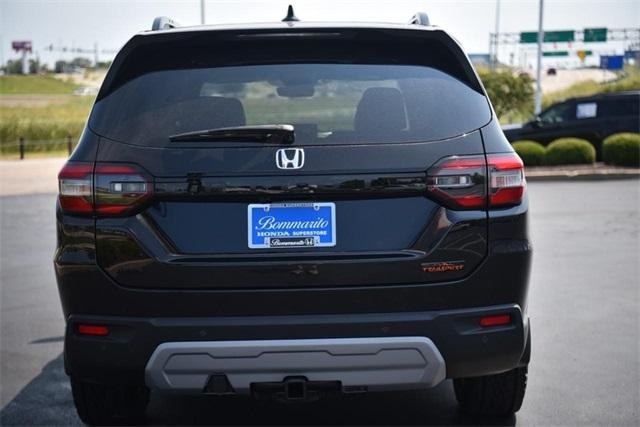 new 2025 Honda Pilot car, priced at $51,280