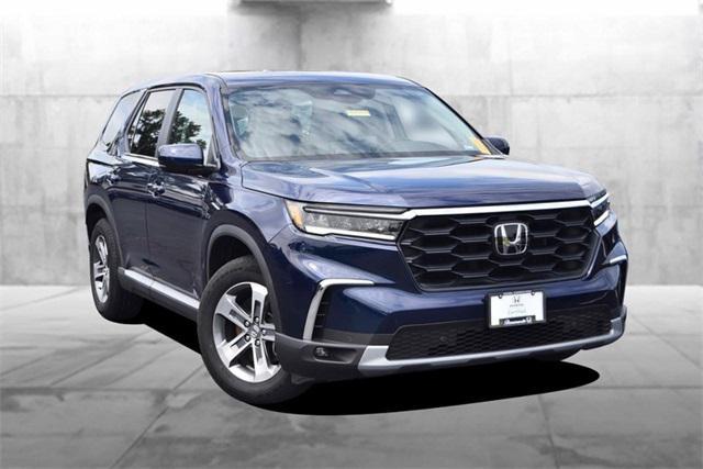 used 2025 Honda Pilot car, priced at $43,888