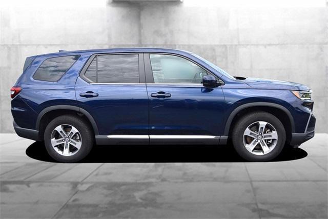 used 2025 Honda Pilot car, priced at $43,888