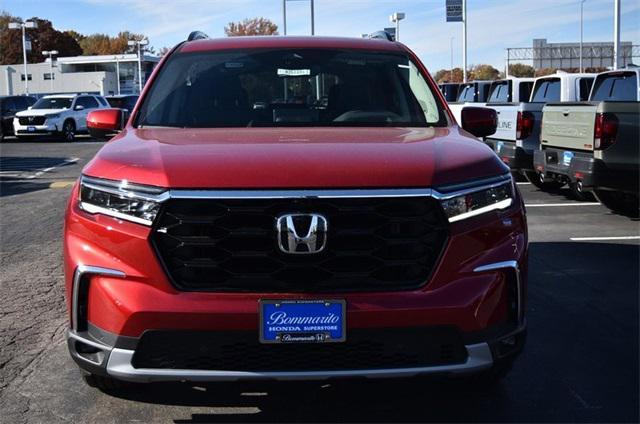 new 2025 Honda Pilot car, priced at $55,030