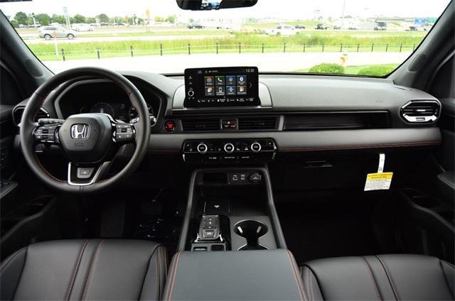 new 2025 Honda Pilot car, priced at $50,850
