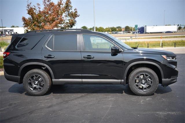 new 2025 Honda Pilot car, priced at $50,495