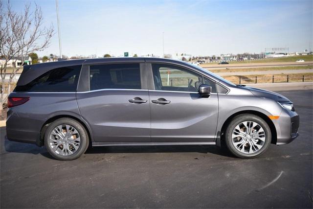 new 2025 Honda Odyssey car, priced at $48,005