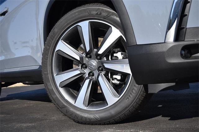 new 2025 Honda Pilot car, priced at $51,550