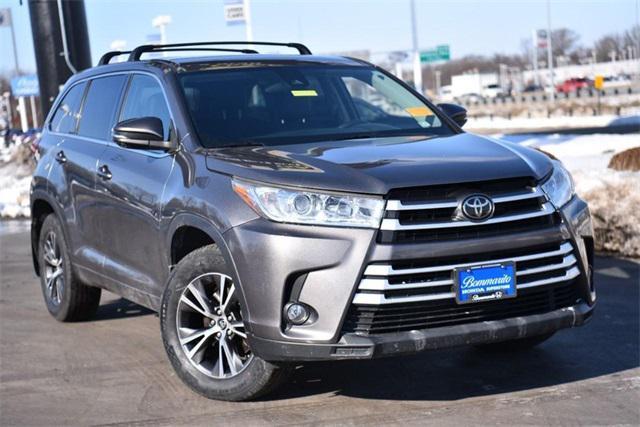 used 2017 Toyota Highlander car, priced at $18,488