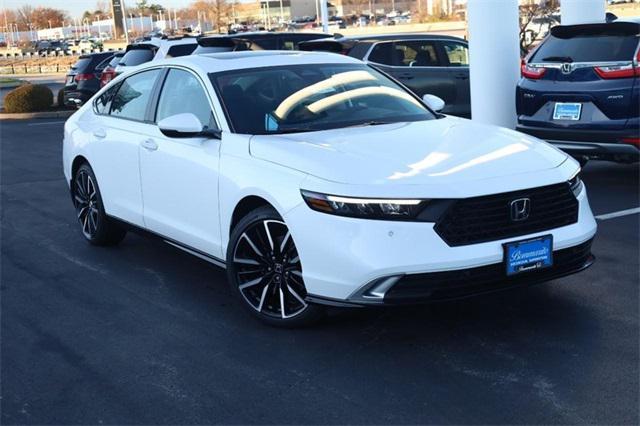 new 2025 Honda Accord Hybrid car, priced at $40,950