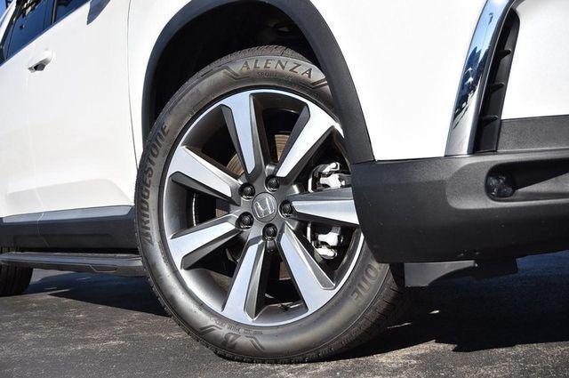 used 2025 Honda Pilot car, priced at $47,288