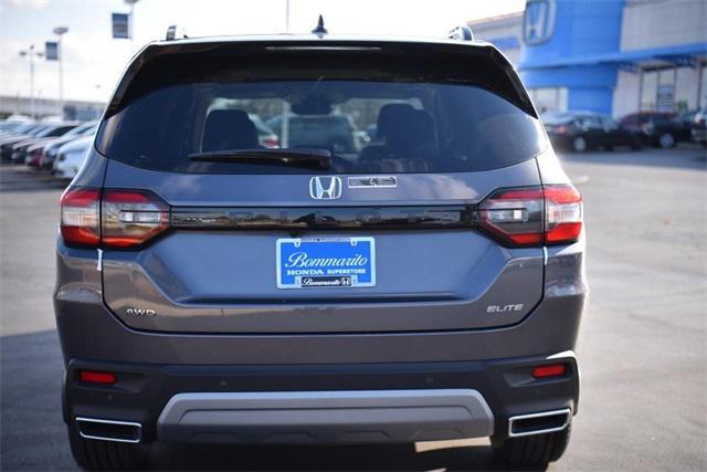 new 2025 Honda Pilot car, priced at $54,475