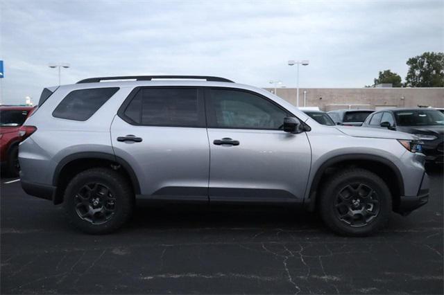 new 2025 Honda Pilot car, priced at $50,895