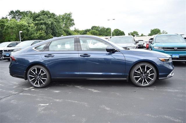 new 2025 Honda Accord Hybrid car, priced at $40,450