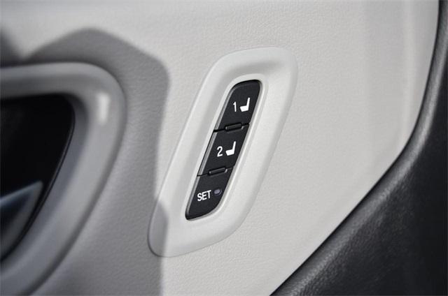 new 2025 Honda Pilot car, priced at $52,280