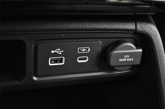 new 2025 Honda Pilot car, priced at $52,280