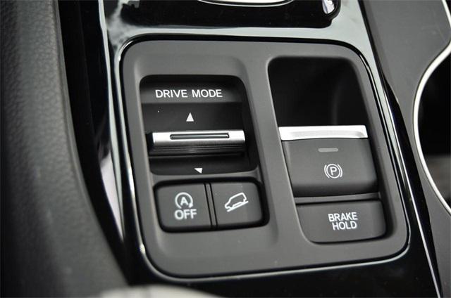 new 2025 Honda Pilot car, priced at $52,280