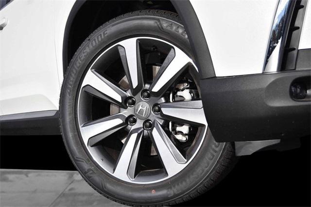 new 2025 Honda Pilot car, priced at $52,280