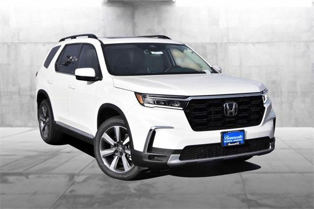 new 2025 Honda Pilot car, priced at $52,280