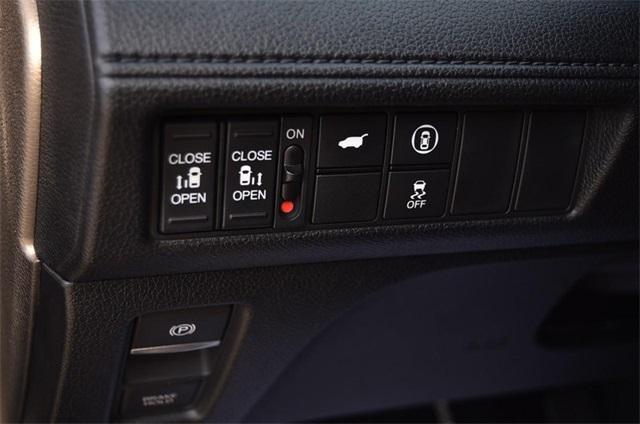 used 2024 Honda Odyssey car, priced at $37,888