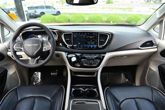 used 2023 Chrysler Pacifica car, priced at $30,288