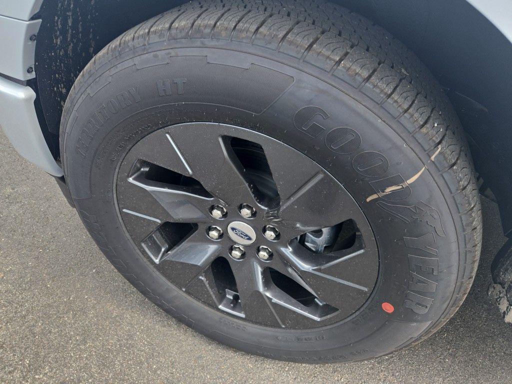 new 2025 Ford F-150 car, priced at $44,464