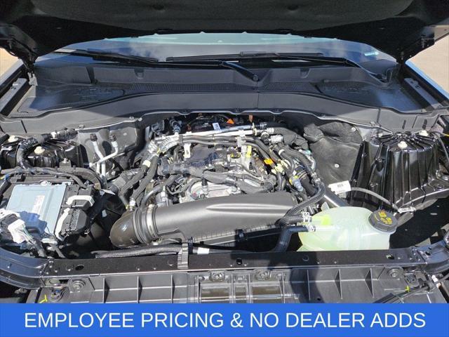 new 2025 Ford Explorer car, priced at $38,902