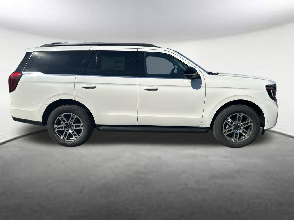 new 2025 Ford Expedition car, priced at $68,139