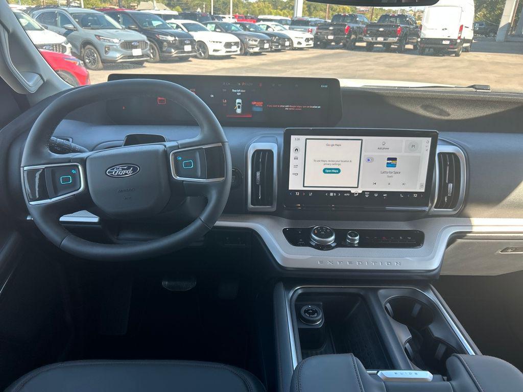 new 2025 Ford Expedition car, priced at $68,139
