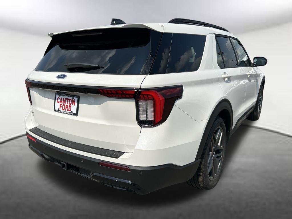 new 2025 Ford Explorer car, priced at $46,879