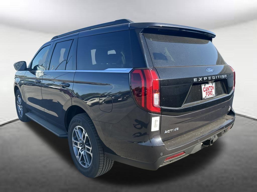 new 2025 Ford Expedition car, priced at $67,669