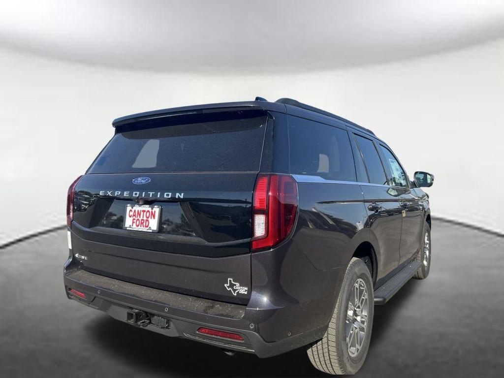 new 2025 Ford Expedition car, priced at $67,669