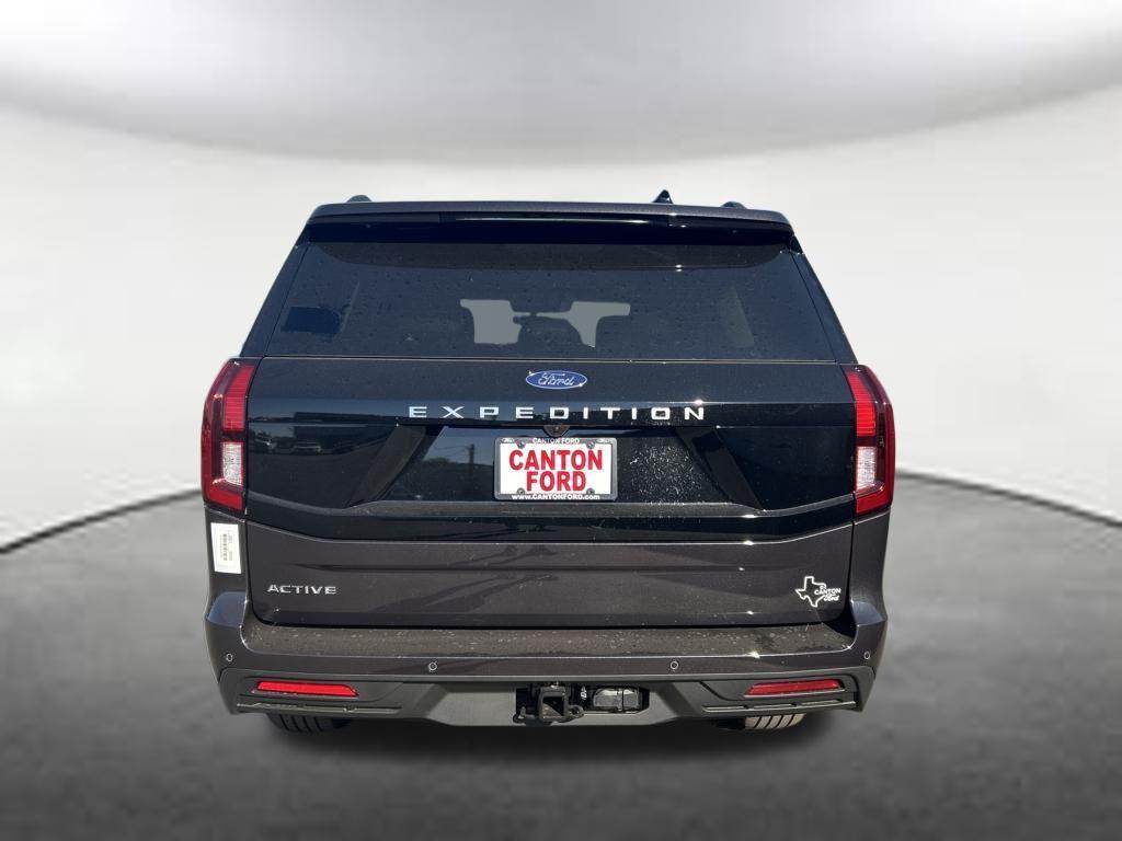 new 2025 Ford Expedition car, priced at $67,669