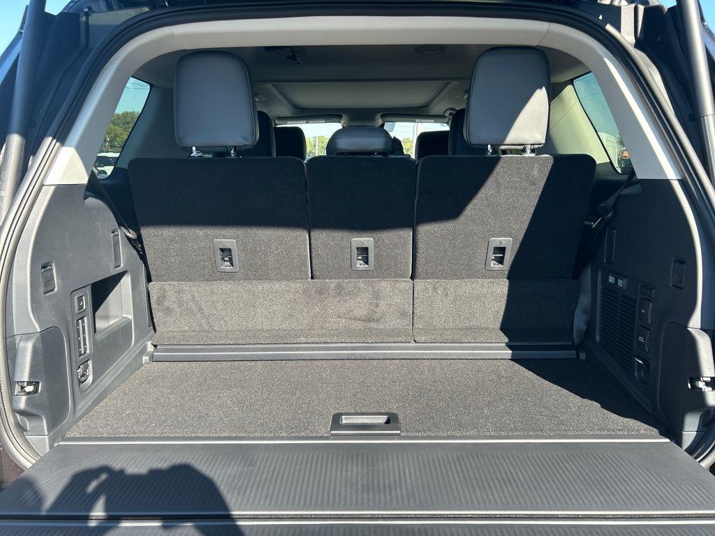 new 2025 Ford Expedition car, priced at $67,669